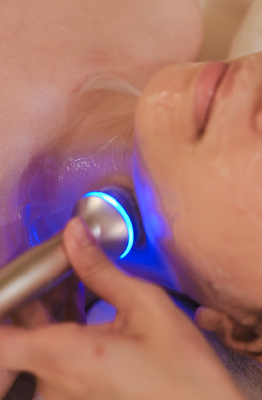 B Tech Treatment 細胞機頸肌晶透療程