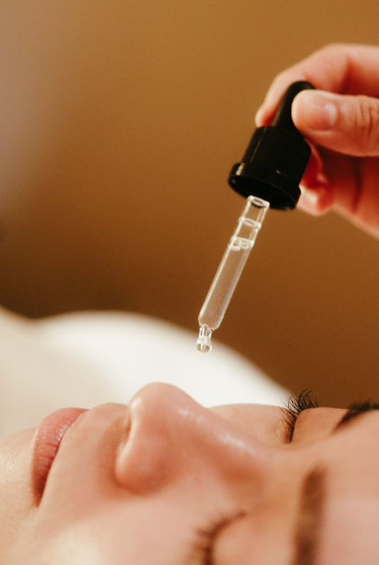 B 眼部舒壓緊緻療程